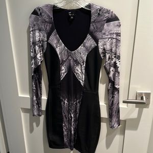 Sky Snakeskin print leather long sleeve Body-con Size Small